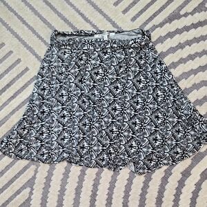 Max Studio Black and White Patterned Skirt